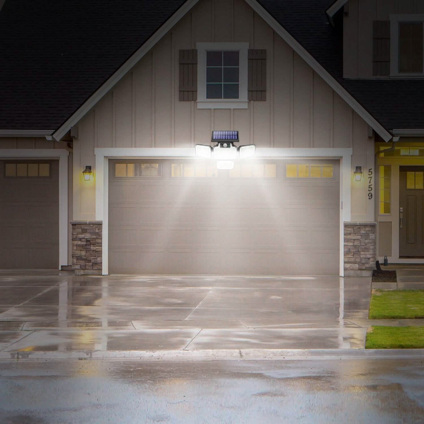 216 LEDs Solar Outdoor Light Motion Sensor Security Wireless Lamp