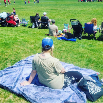 Waterproof Windproof Large Outdoor Blanket | Pretty Rugged