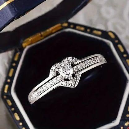 Elegant 925 Sterling Silver Heart Ring with Sparkling Zirconia