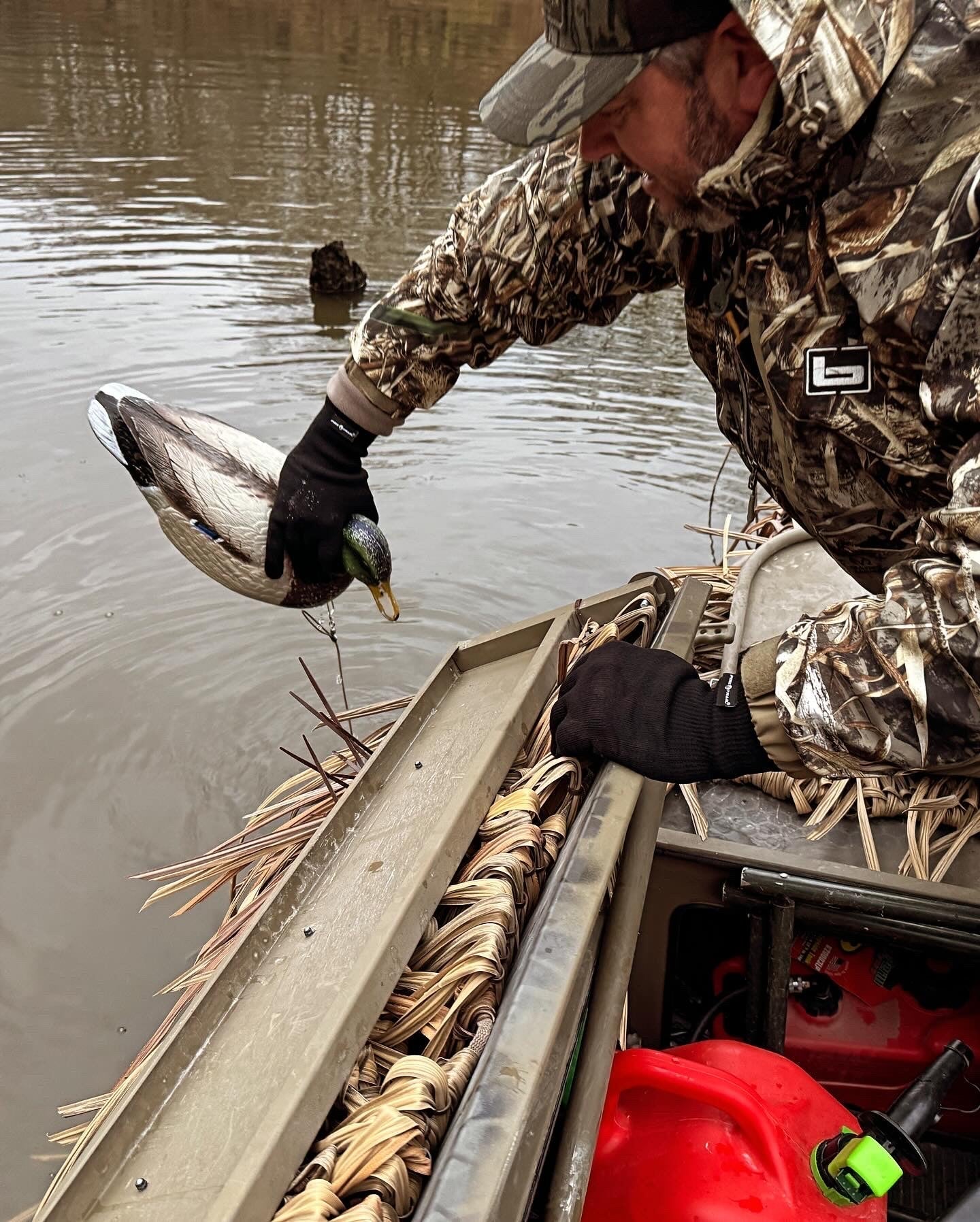 Pike Trail Water Resistance Seamless Gloves - Lumina Home