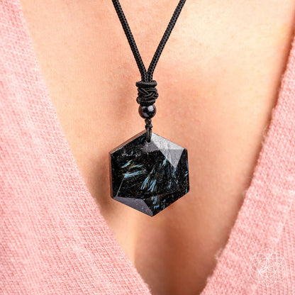 The Arfvedsonite Deep Healing Pendant - Lumina Home