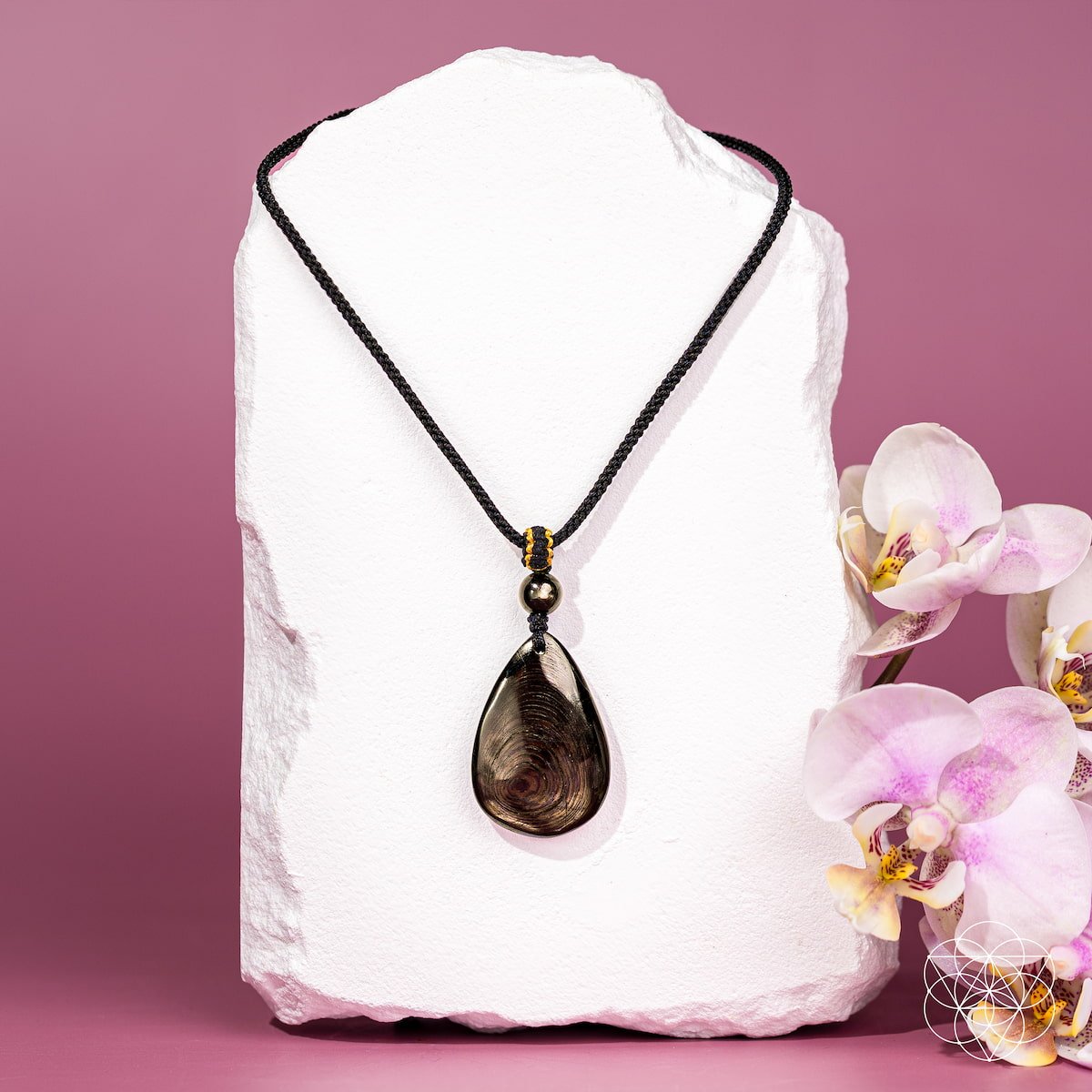 The ﻿Hypersthene Millionaire Manifestation Pendant - Lumina Home