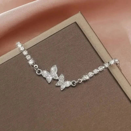 Zinc Alloy Glittering Butterfly Rhinestone Bracelet for Women